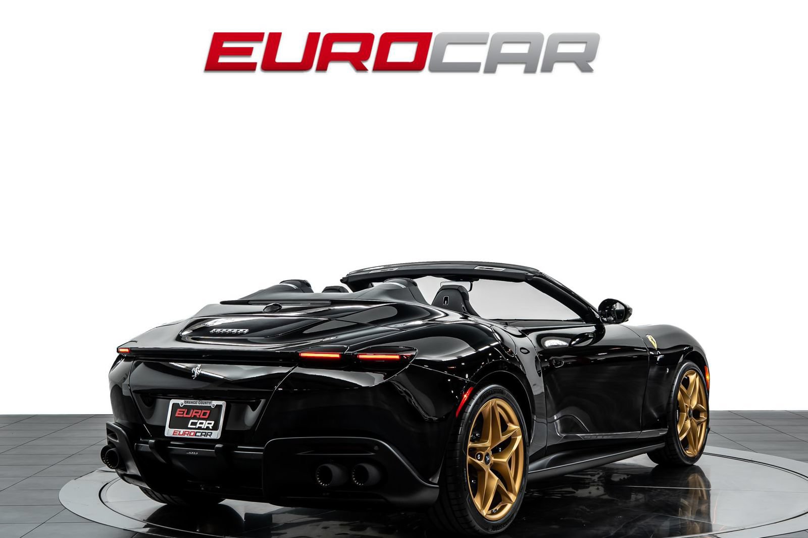 Used 2026 Ferrari Roma Spider RWD image 6