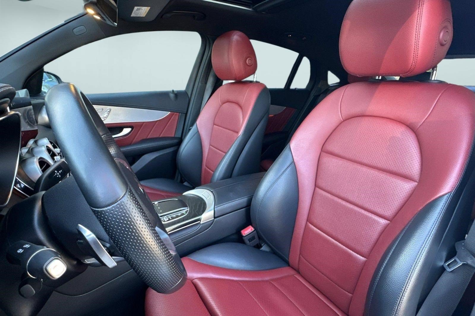 Used 2020 Mercedes-Benz GLC 300 4MATIC Coupe image 5