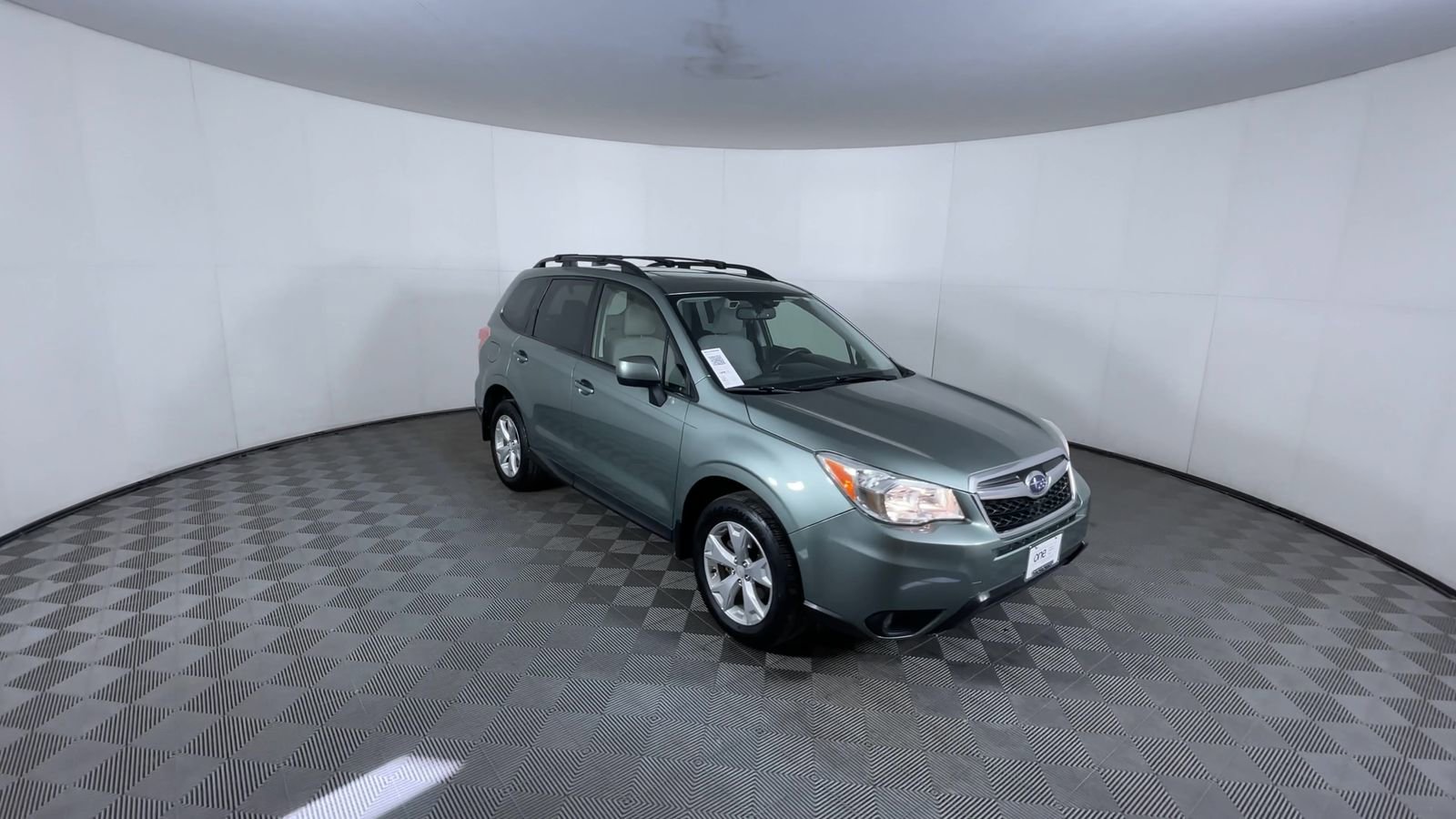 Used 2016 Subaru Forester 2.5i Premium AWD/4WD image 2