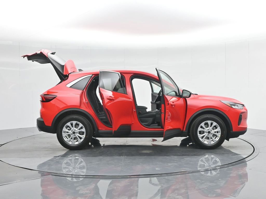 Used 2024 Ford Escape Active image 4