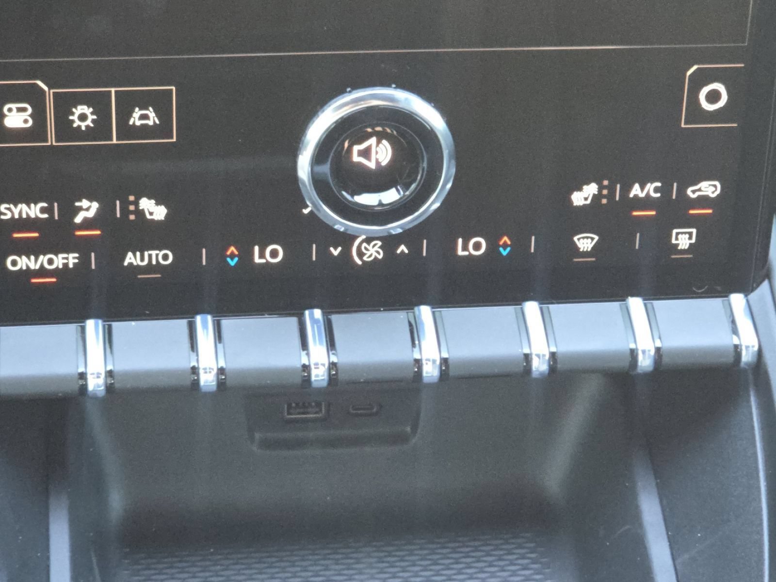 New 2026 GMC Terrain AT4 w/ Technology Package II AWD/4WD image 34