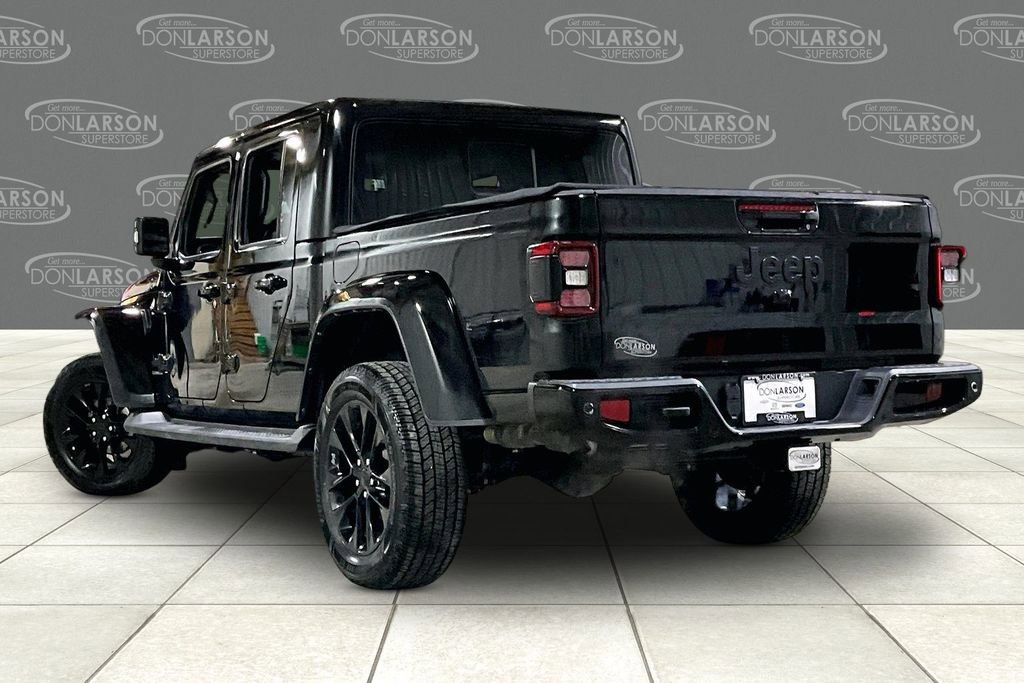 Used 2022 Jeep Gladiator Overland image 5