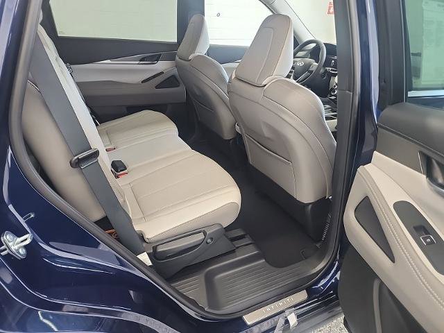 Certified 2026 INFINITI QX60 Pure w/ Cargo Package FWD image 11