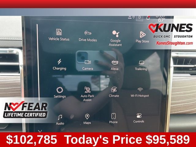 New 2025 GMC Sierra EV Denali image 37