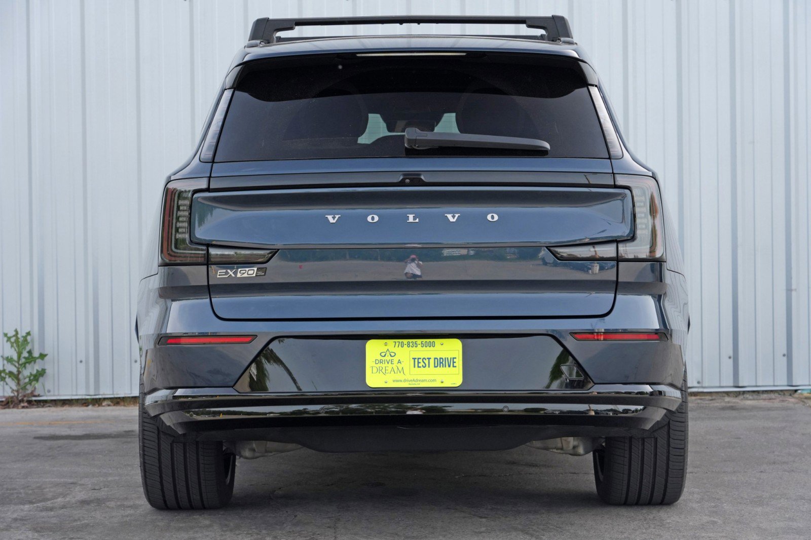 Used 2025 Volvo EX90 Ultra AWD/4WD image 11