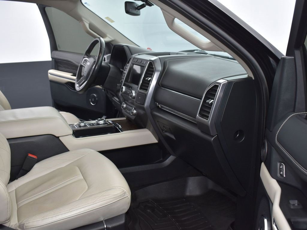 Used 2019 Ford Expedition Platinum image 13