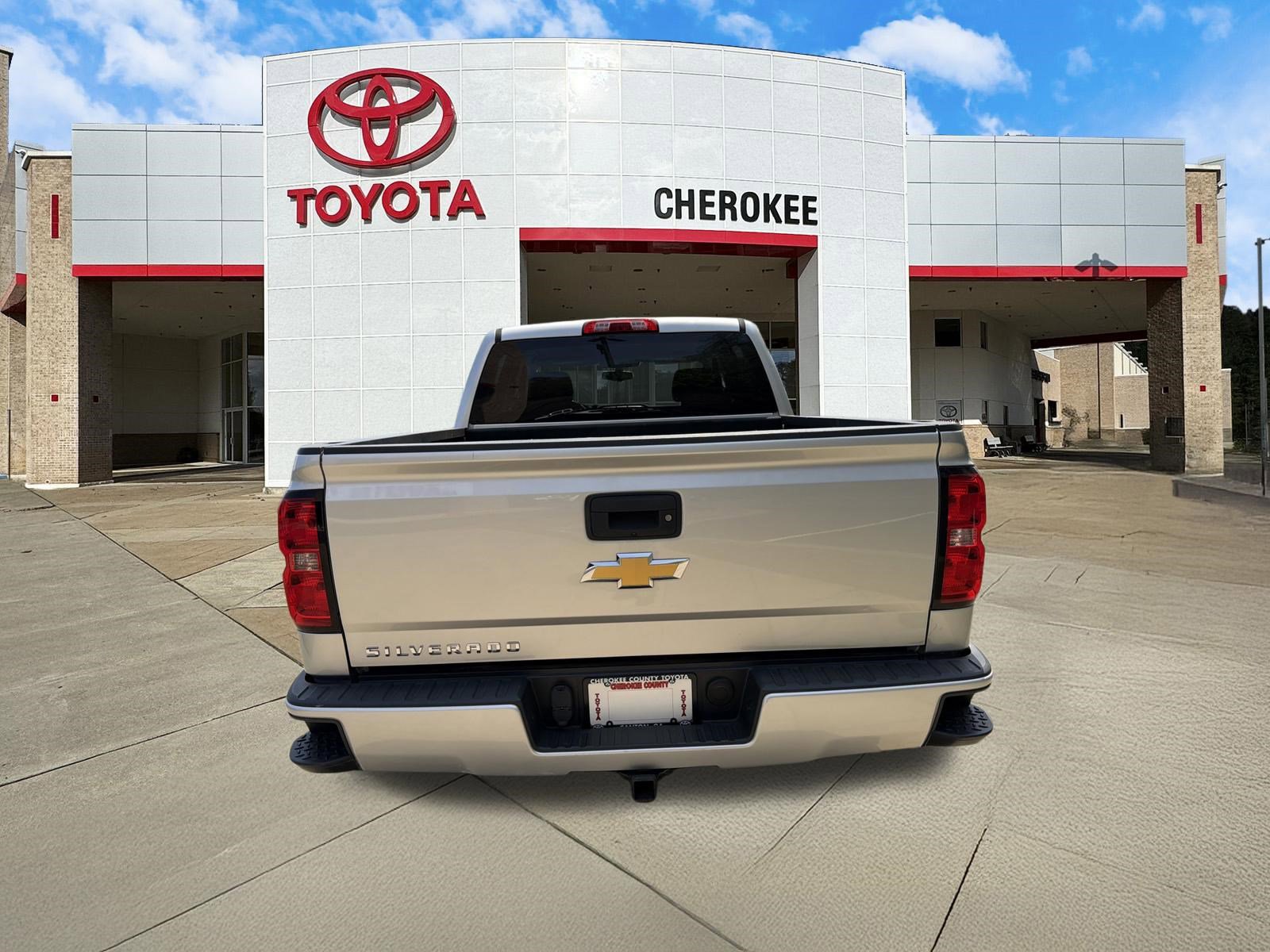 Used 2018 Chevrolet Silverado 1500 Custom w/ Custom Value Package AWD/4WD image 6