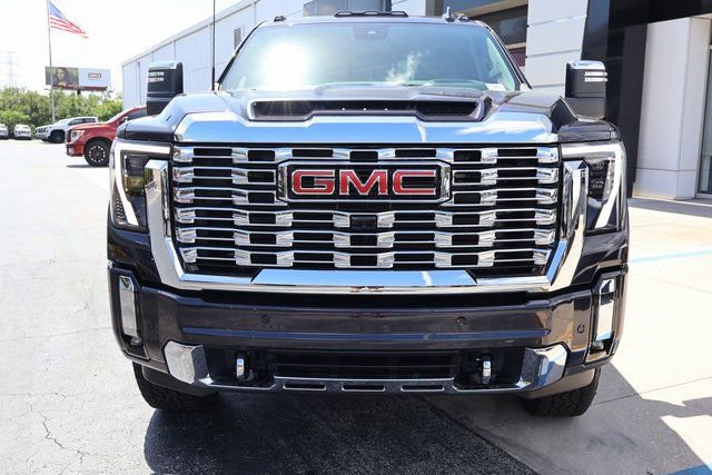 New 2026 GMC Sierra 2500 Denali w/ Denali Reserve Package image 2