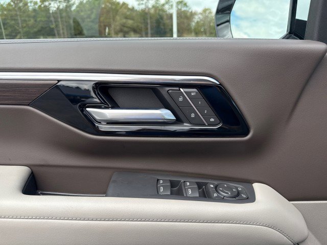 New 2026 Chevrolet Suburban LT w/ Comfort Package image 26