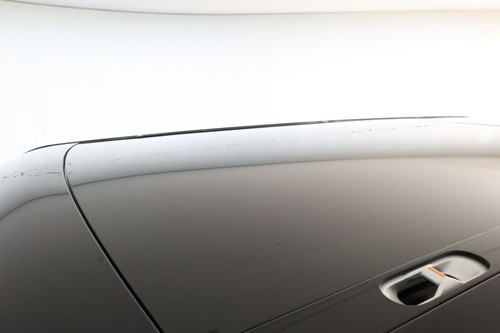 Used 2024 Rivian R1S Adventure AWD/4WD image 8