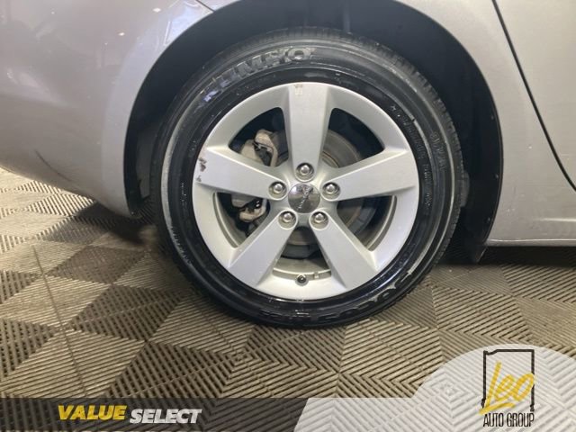 Used 2016 Dodge Dart SXT FWD image 22
