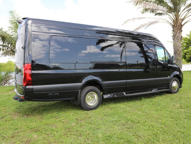 Used 2024 Mercedes-Benz Sprinter 3500 image 6