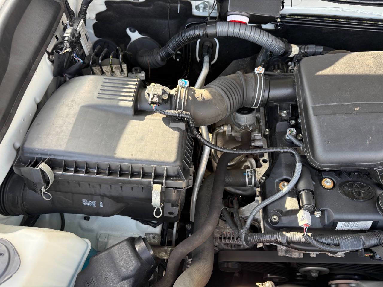 Used 2019 Toyota Tacoma SR image 11
