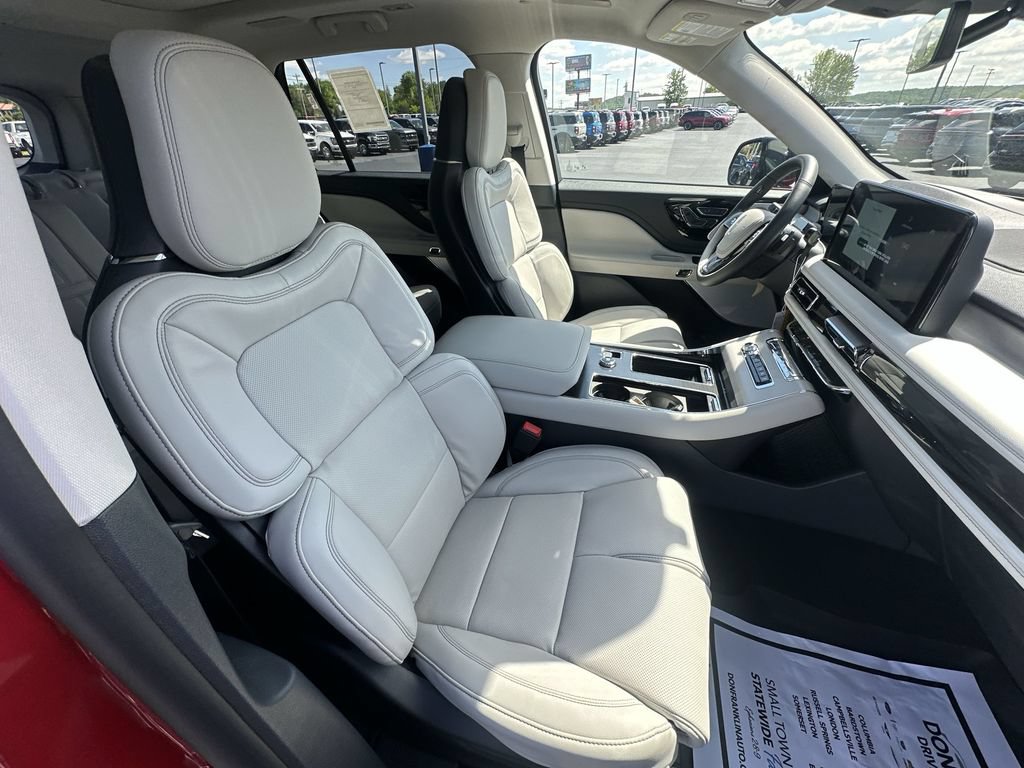 New 2026 Lincoln Aviator Reserve AWD/4WD image 32