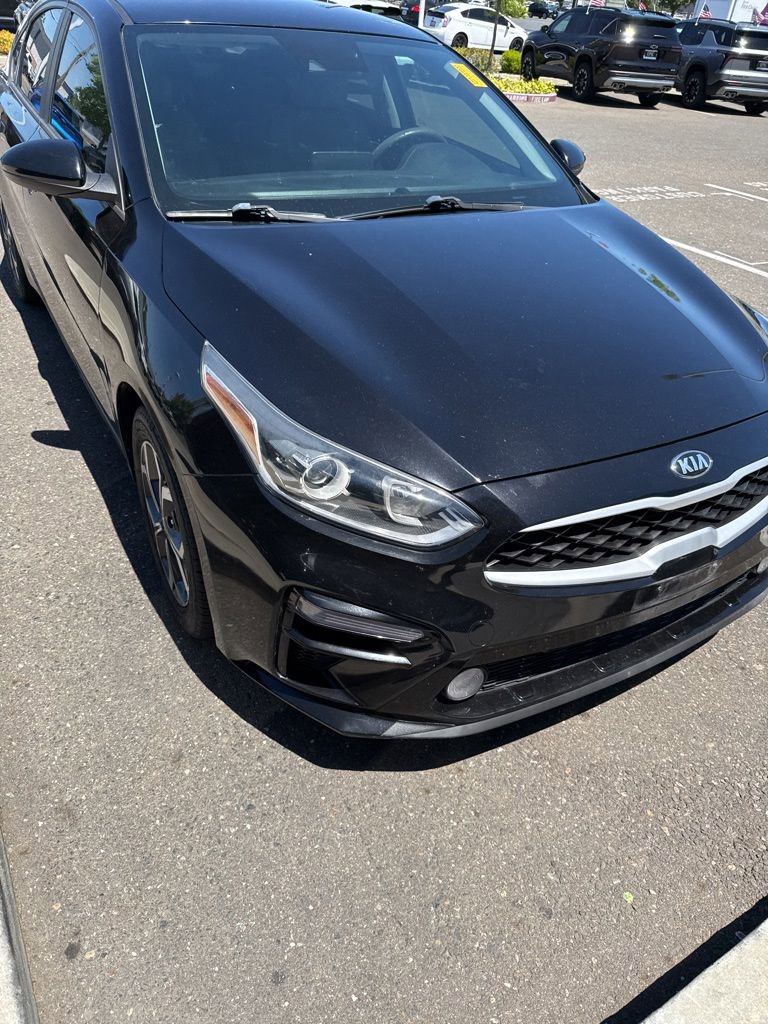 Used 2019 Kia Forte LXS FWD image 2
