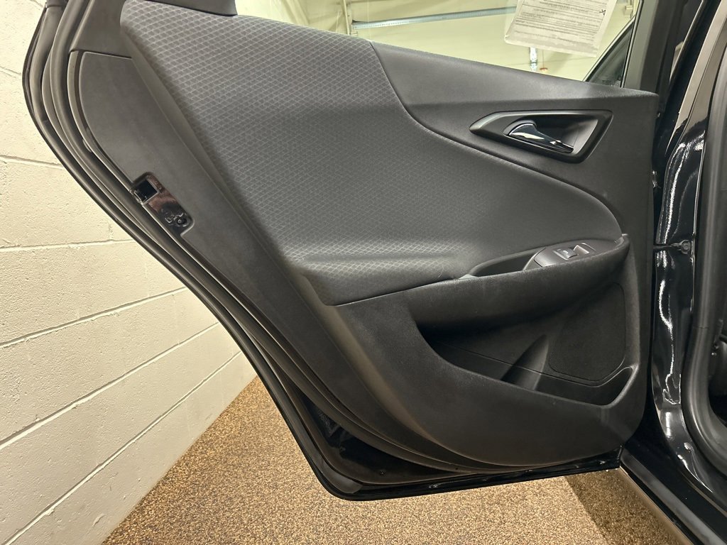 Used 2022 Chevrolet Malibu RS image 14