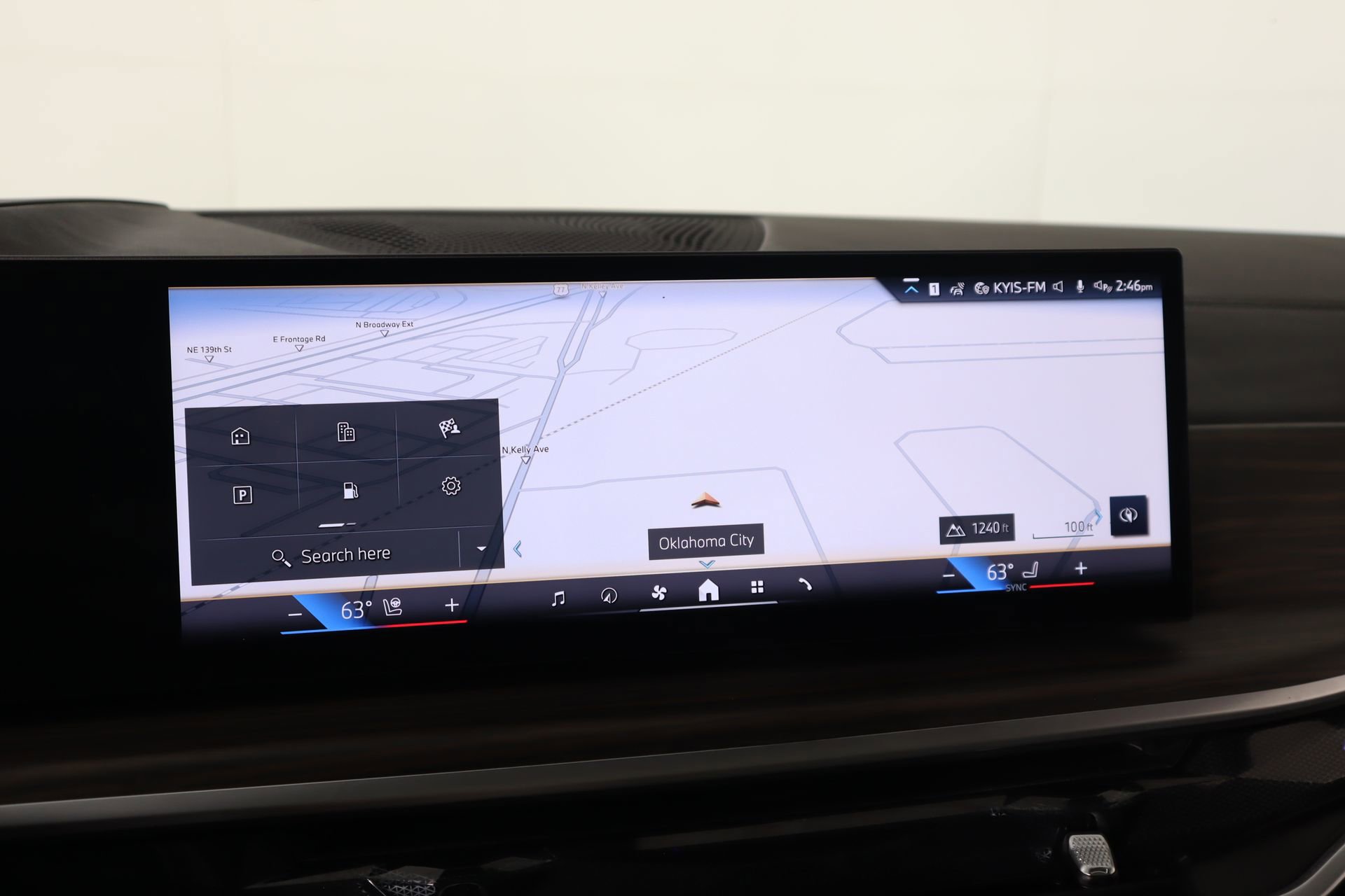 Used 2026 BMW X5 xDrive50e w/ M Sport Package image 7