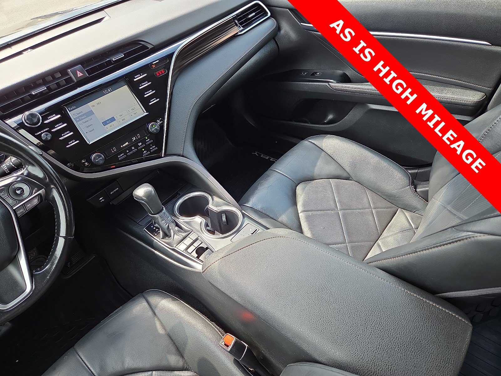 Used 2018 Toyota Camry XLE FWD image 12