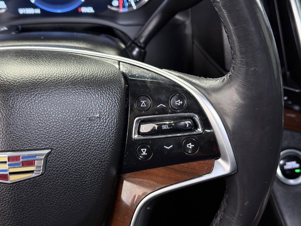 Used 2018 Cadillac Escalade Luxury image 38