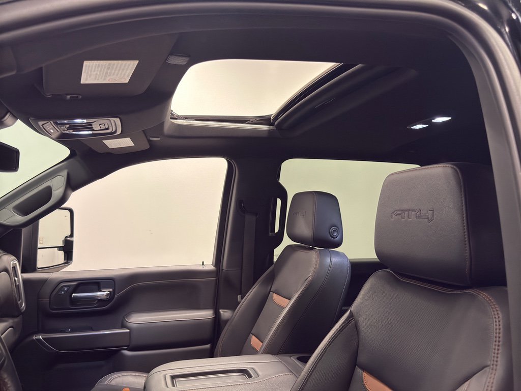 Used 2022 GMC Sierra 2500 AT4 w/ AT4 Preferred Package image 30