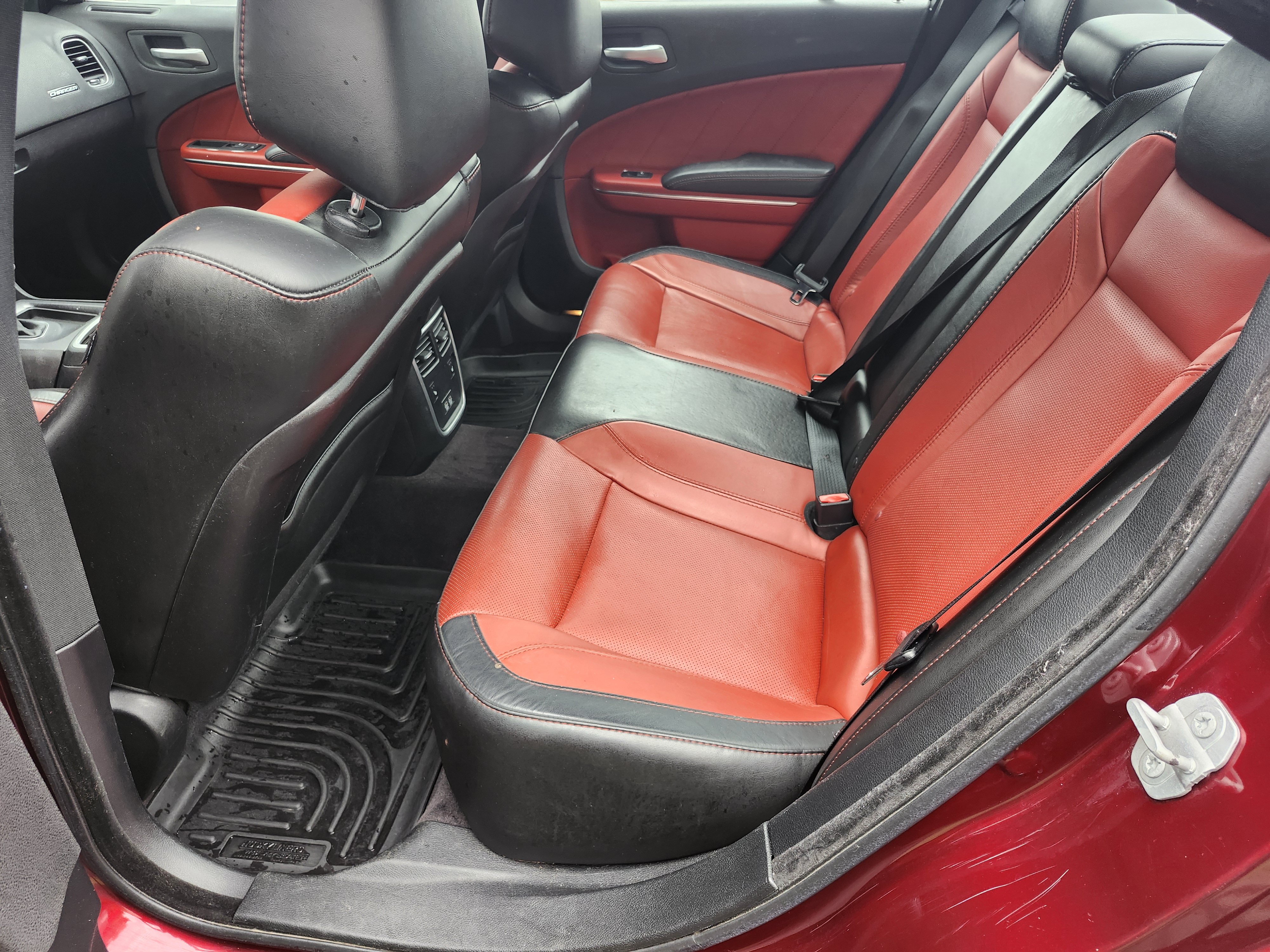 Used 2017 Dodge Charger SXT w/ AWD Plus Group image 5