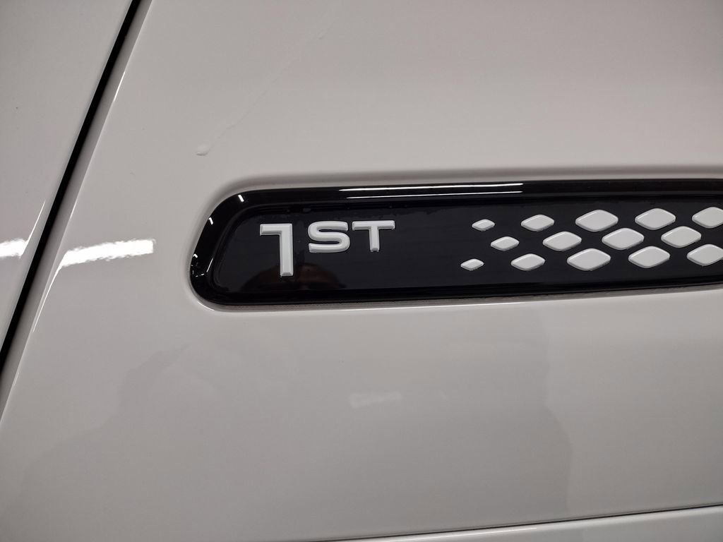 New 2025 Volkswagen ID. Buzz 1st Edition image 14