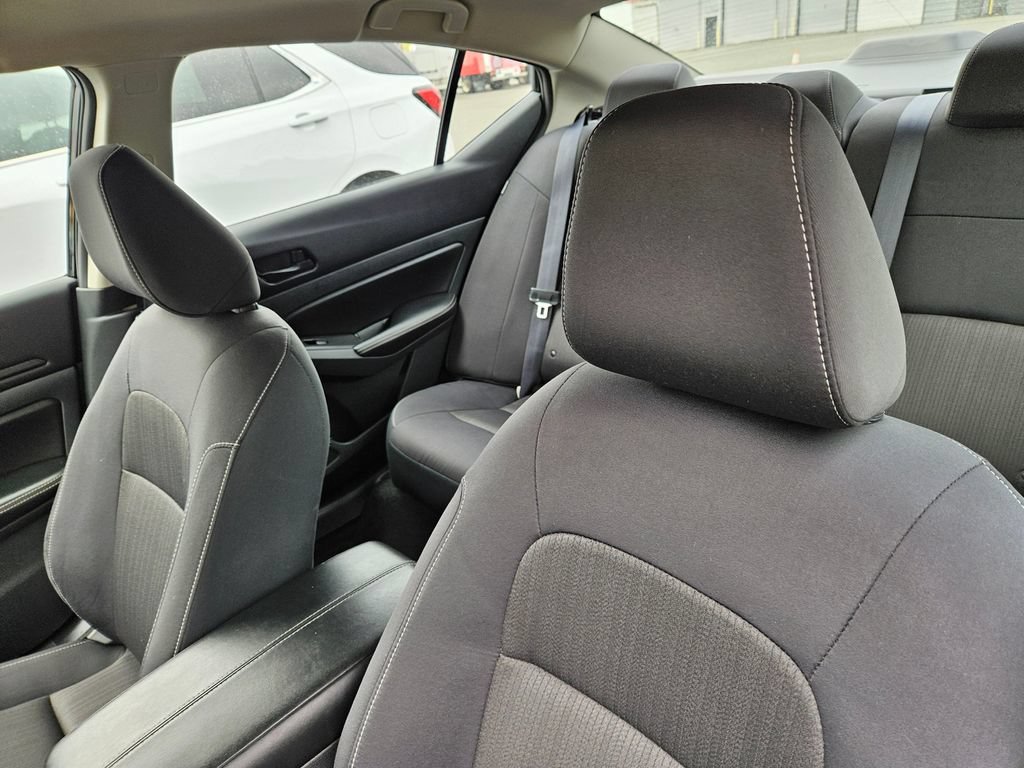 Used 2024 Nissan Altima 2.5 SV FWD image 19
