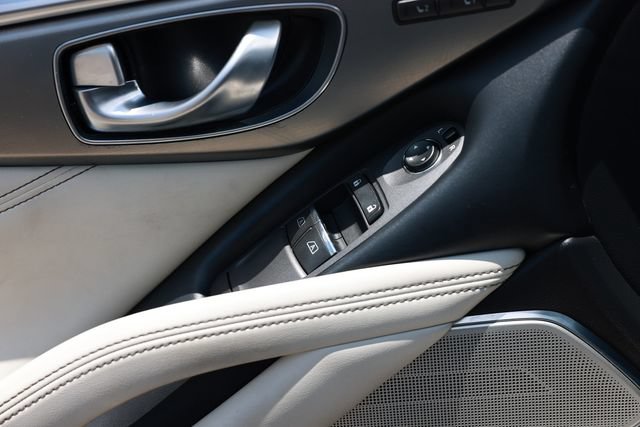 Used 2017 INFINITI Q60 3.0t w/ Premium Plus Package 3.0T RWD image 48