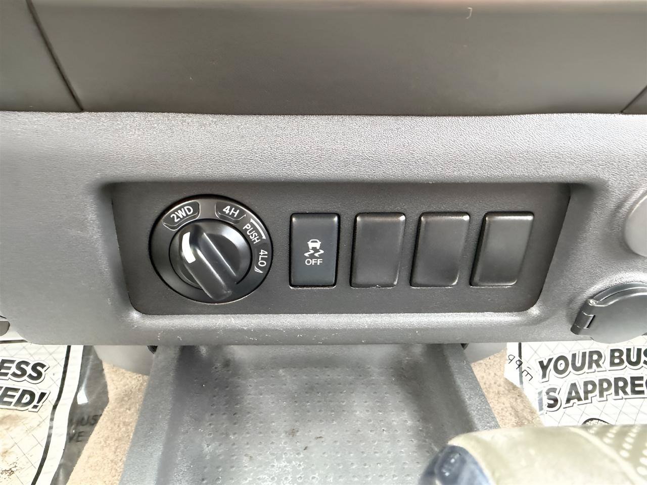 Used 2013 Nissan Xterra X AWD/4WD image 22
