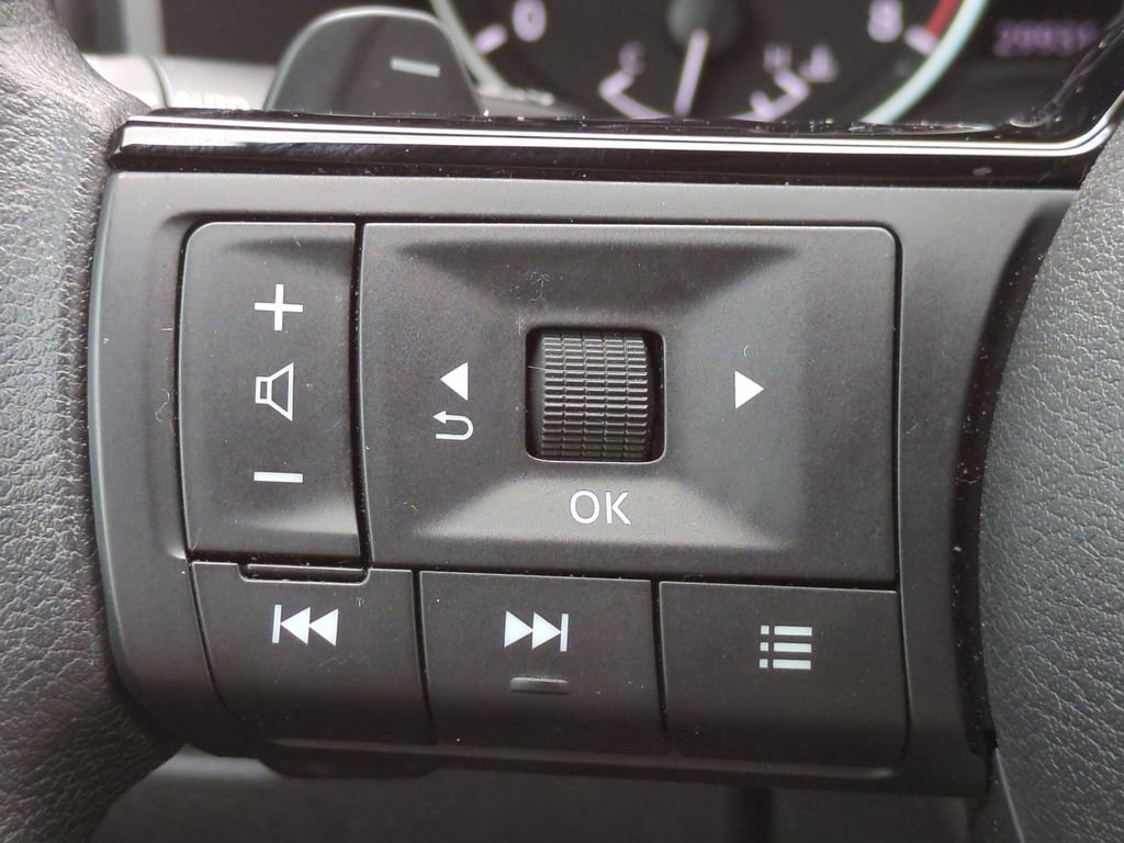 Certified 2023 Nissan Rogue SV image 22