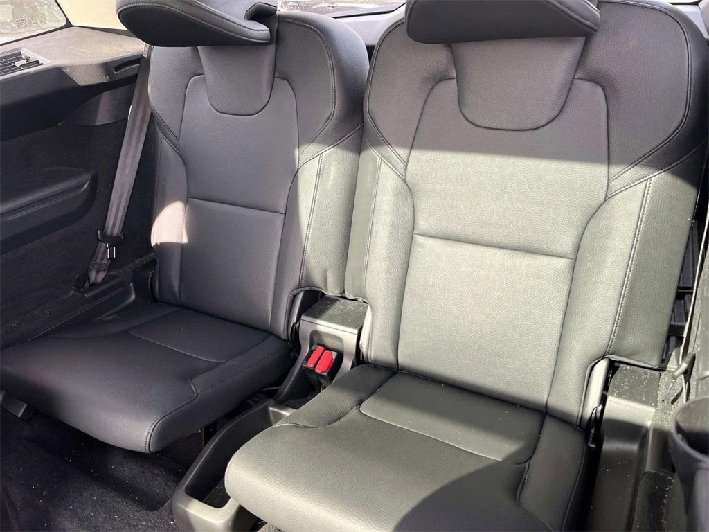 Used 2023 Volvo XC90 B6 Plus w/ Protection Package Premier image 19