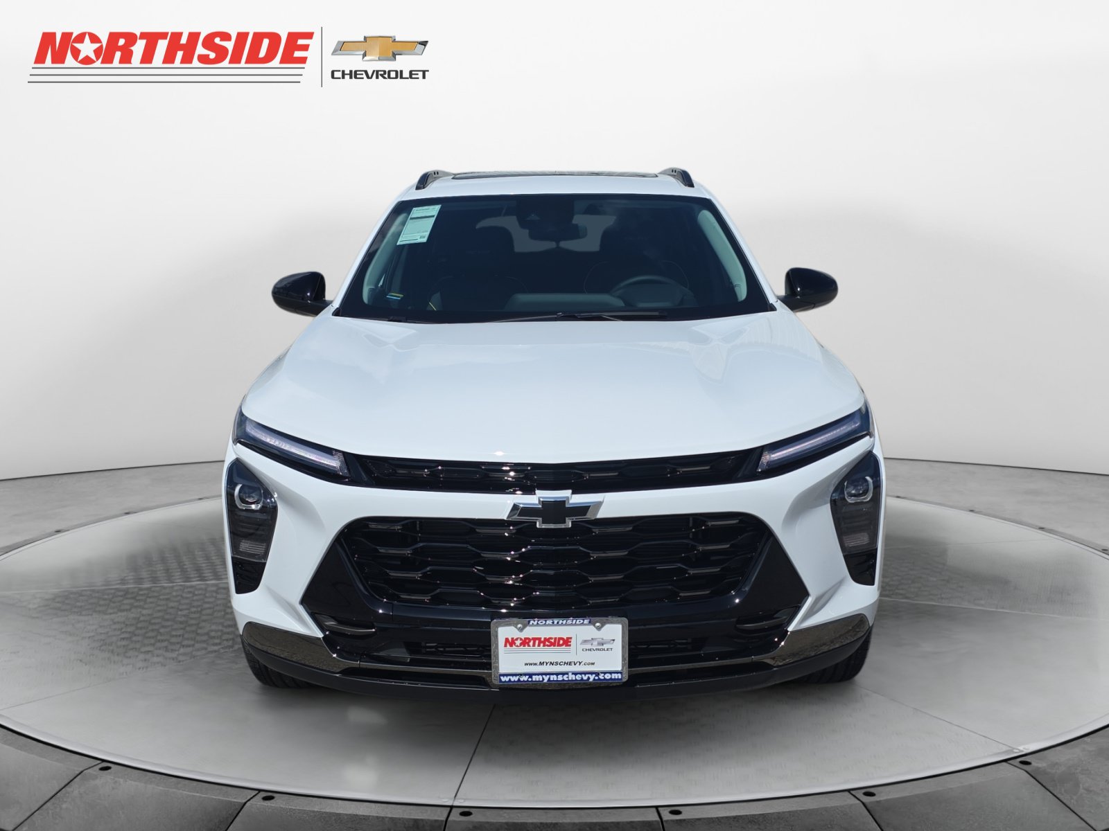 New 2026 Chevrolet Trax ACTIV w/ Sunroof Package FWD image 2