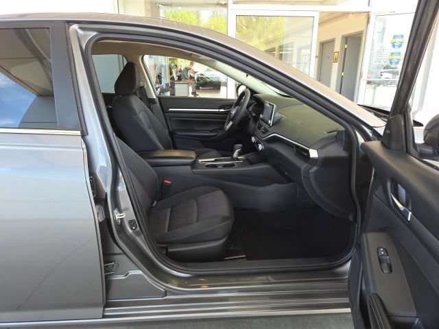 Used 2022 Nissan Altima 2.5 SV FWD image 44