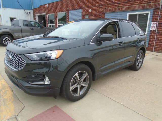 Used 2024 Ford Edge SEL w/ Convenience Package
