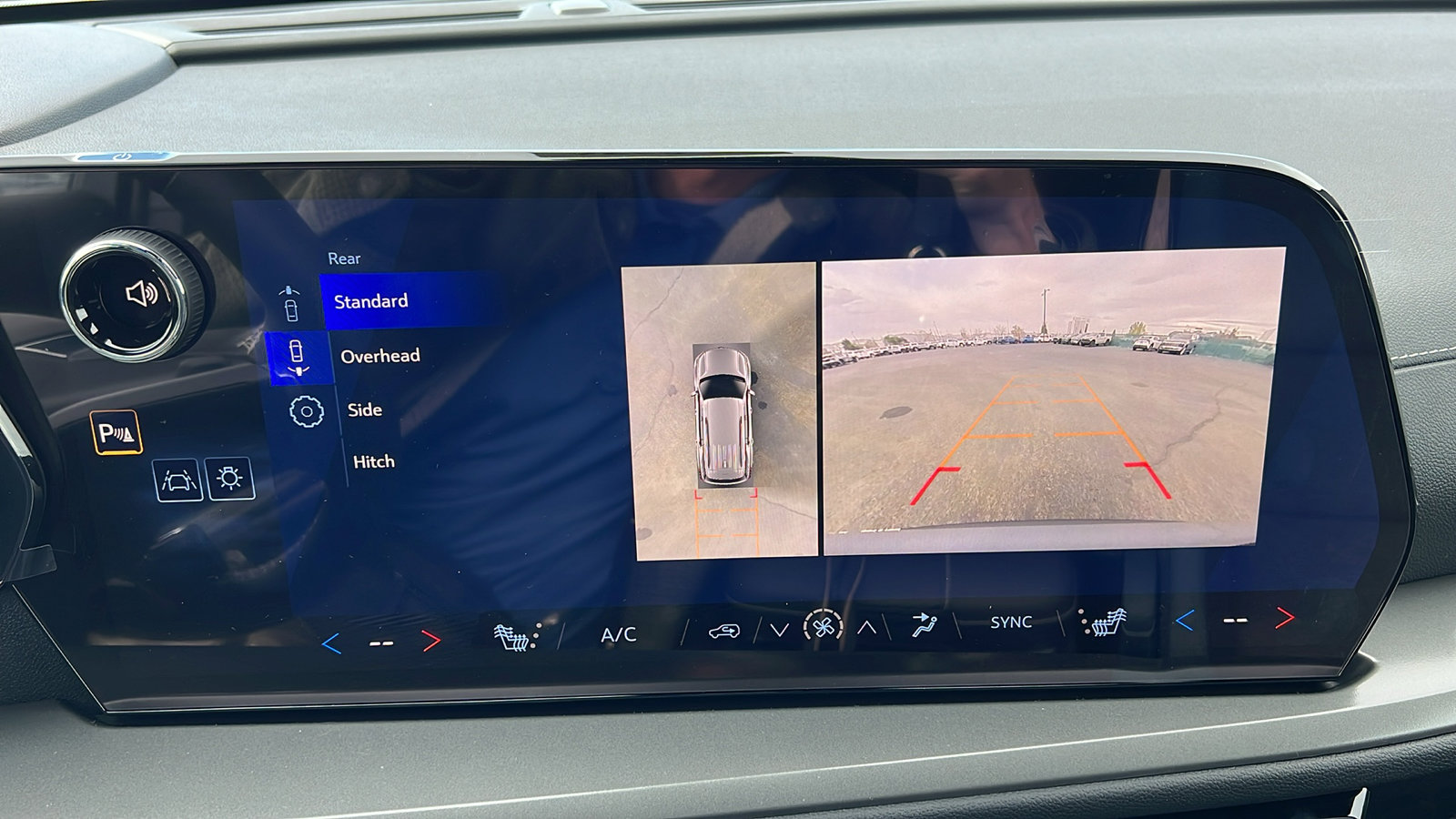 New 2026 Chevrolet Traverse LT w/ Driver Confidence Package image 23