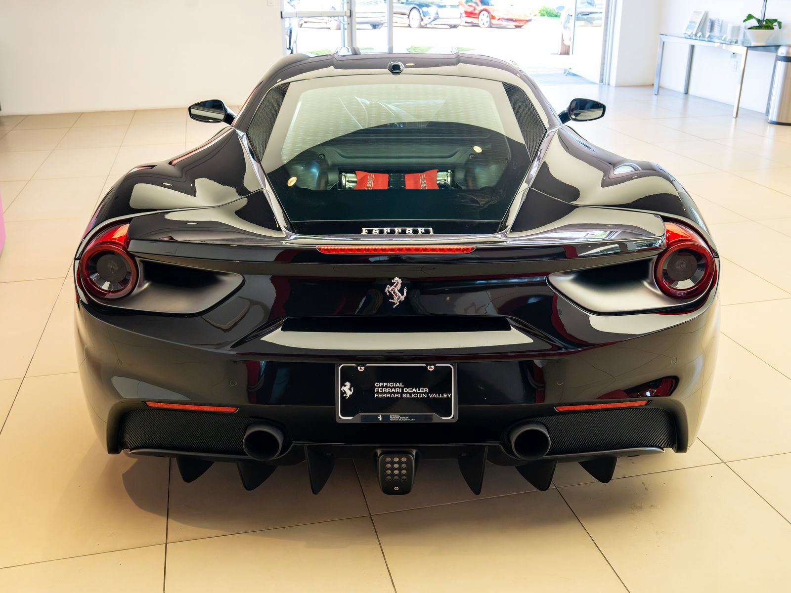 Certified 2018 Ferrari 488 GTB RWD image 5