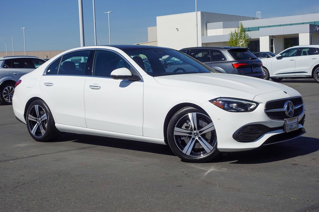 Used 2025 Mercedes-Benz C 300 4MATIC Sedan image 5