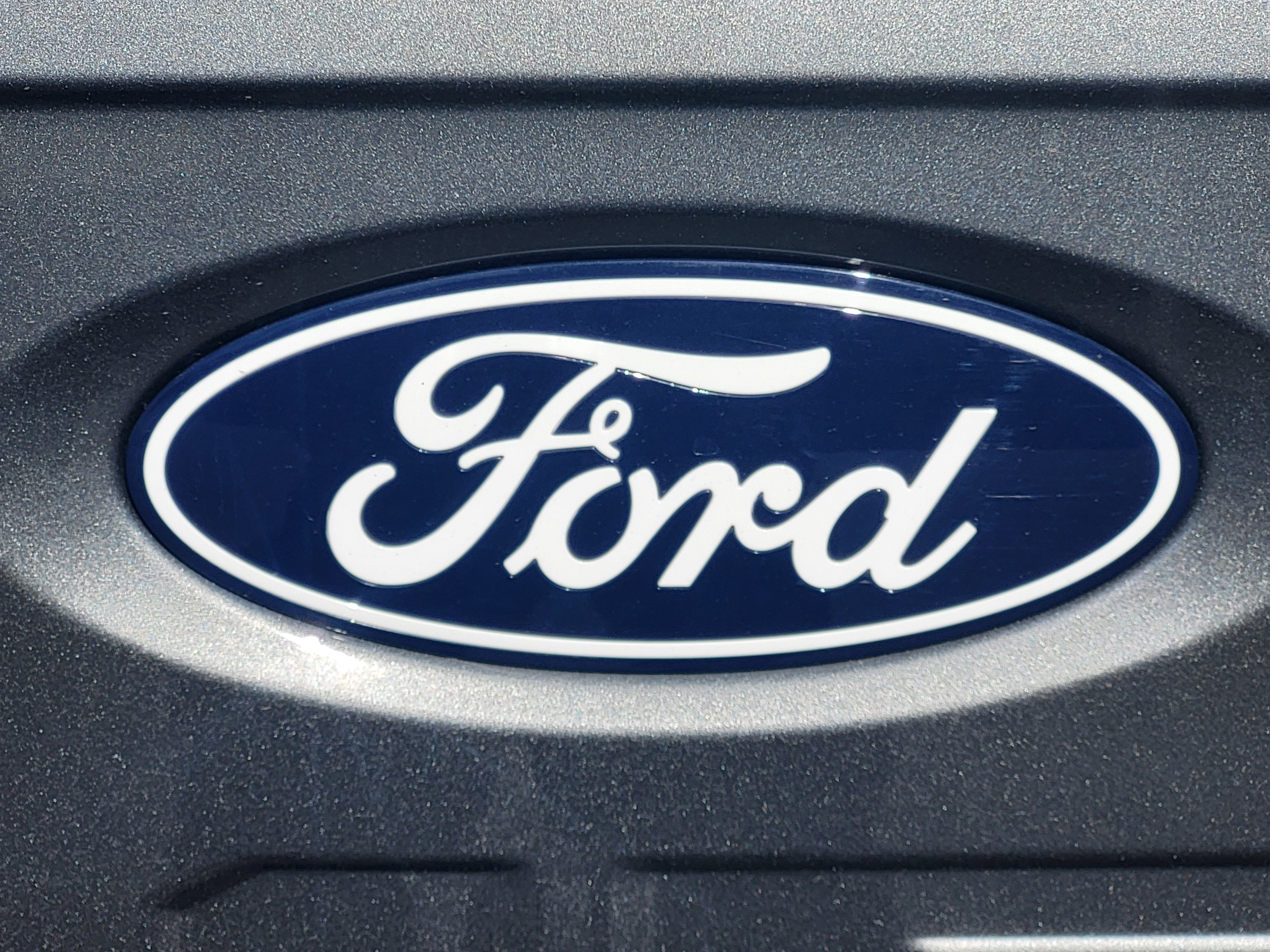 Used 2024 Ford F150 Lariat w/ Tow/Haul Package image 11