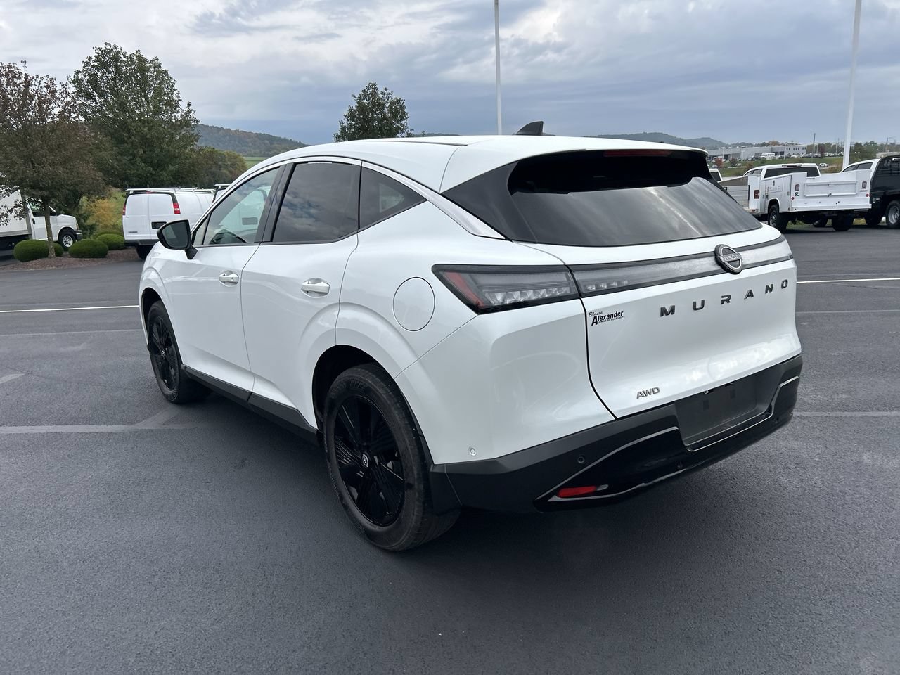 Used 2025 Nissan Murano SV AWD/4WD image 5
