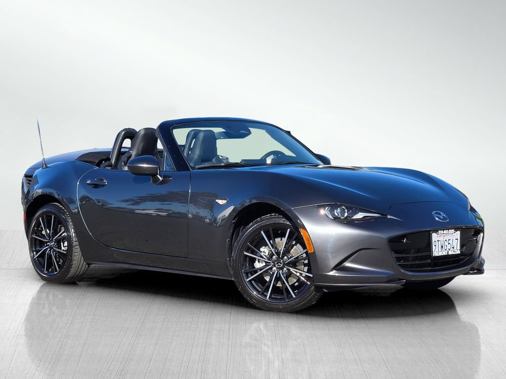 Certified 2025 MAZDA MX-5 Miata Grand Touring RWD image 2