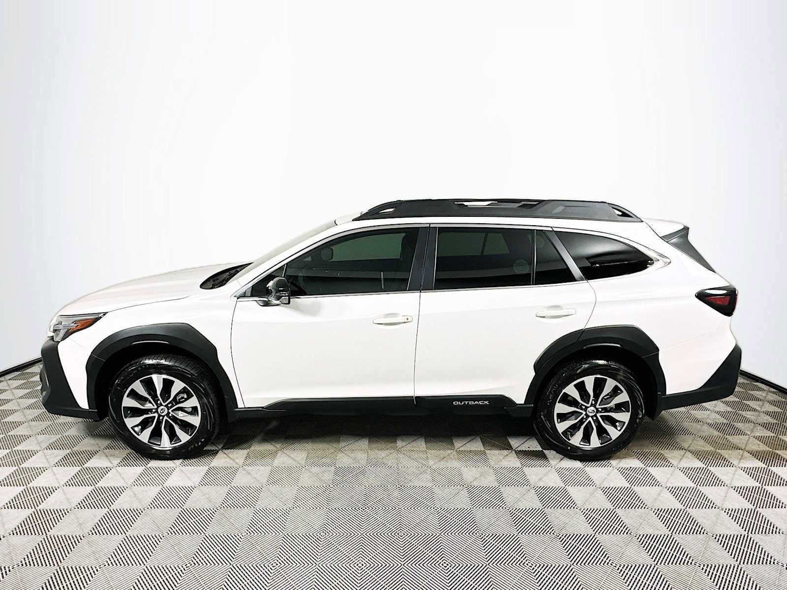 Certified 2025 Subaru Outback Limited w/ Popular Package #2 image 4