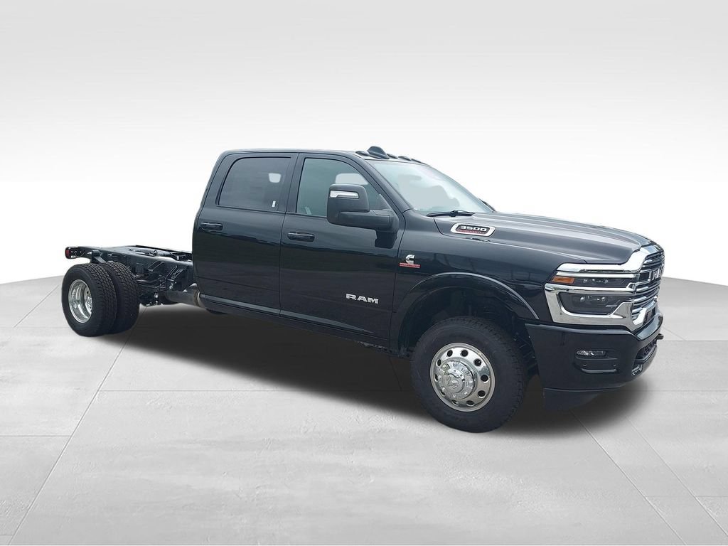 New 2027 RAM 3500 Big Horn w/ Laramie Trim Package AWD/4WD image 7