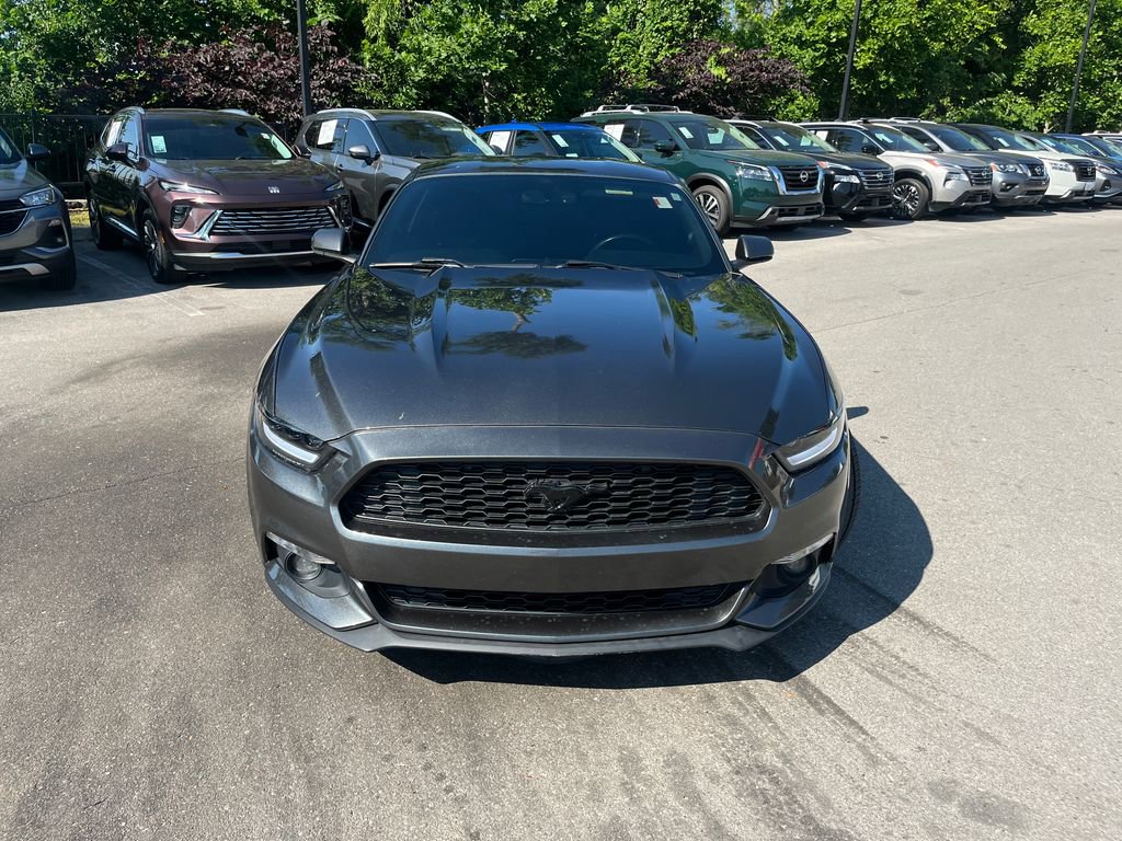 Used 2017 Ford Mustang Coupe RWD image 8