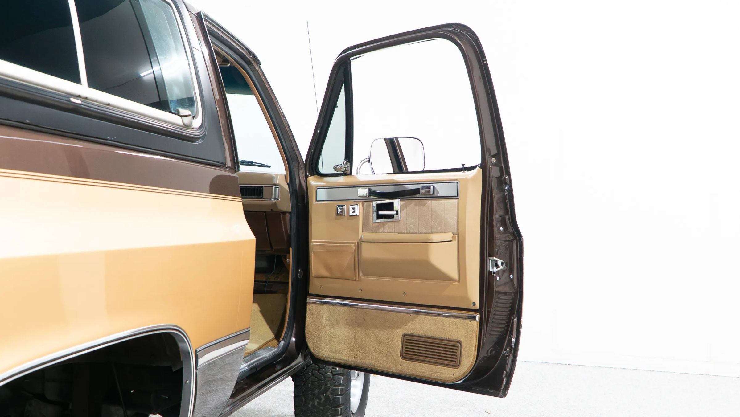 Used 1988 Chevrolet Blazer 4WD image 78
