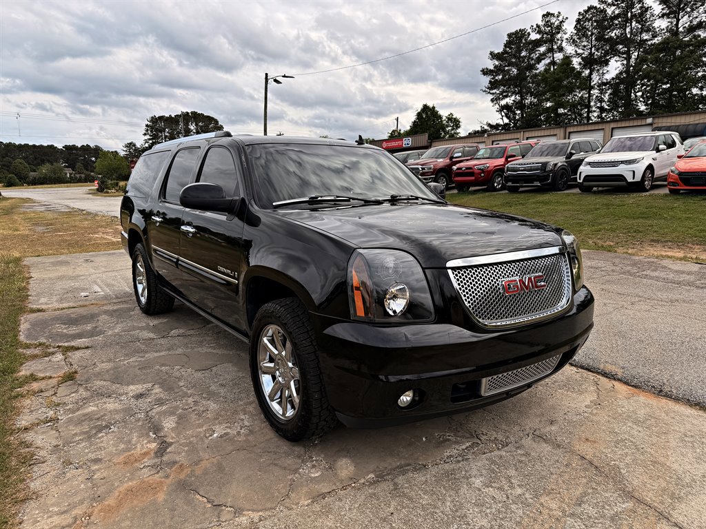 Used 2007 GMC Yukon XL Denali AWD/4WD image 3