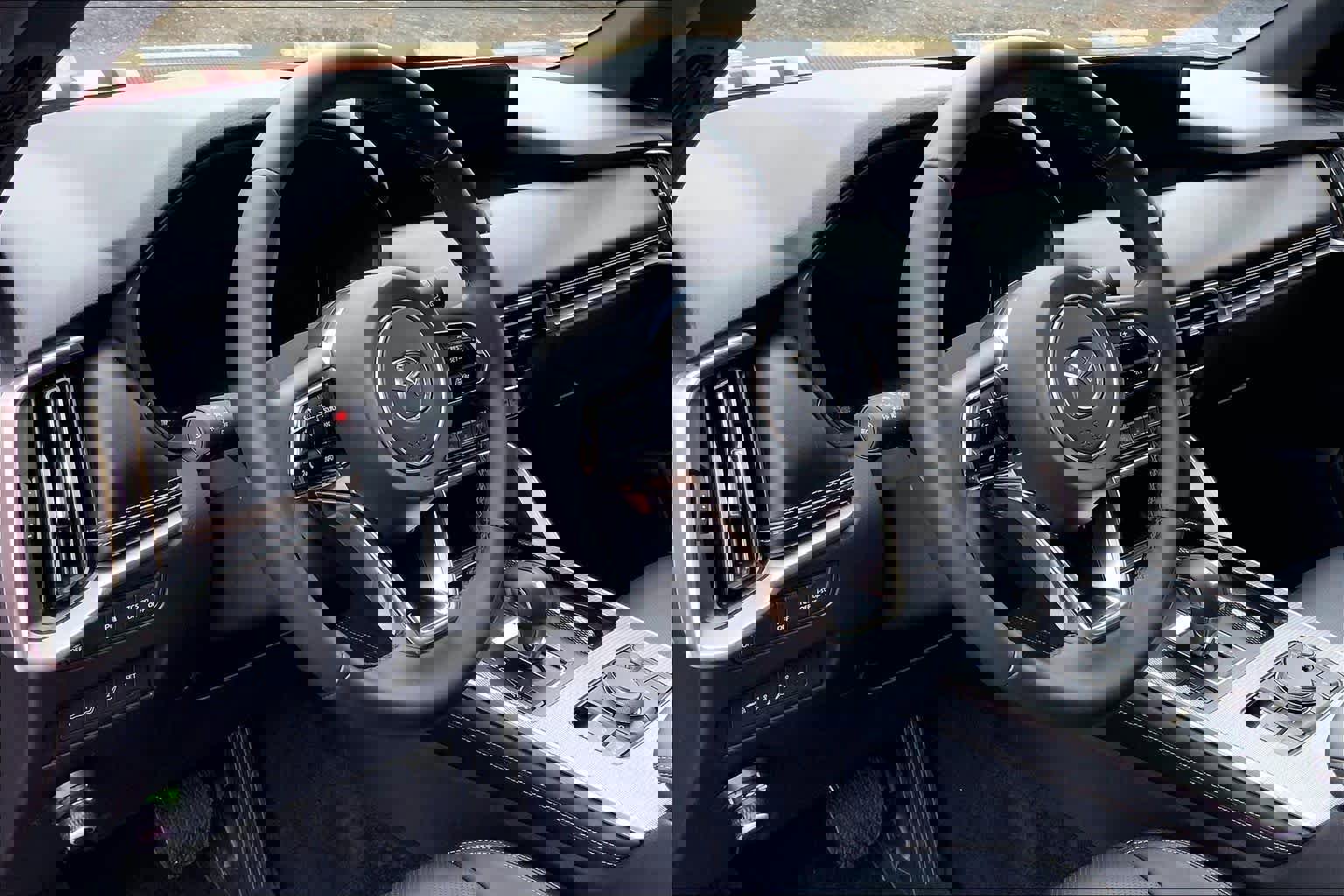 Certified 2025 MAZDA CX-90 3.3 Turbo S w/ Premium Package image 18