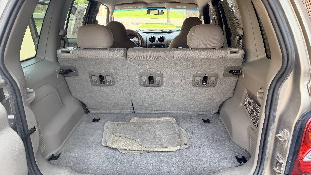 Used 2004 Jeep Liberty Sport w/ PWR Convenience Group AWD/4WD image 13