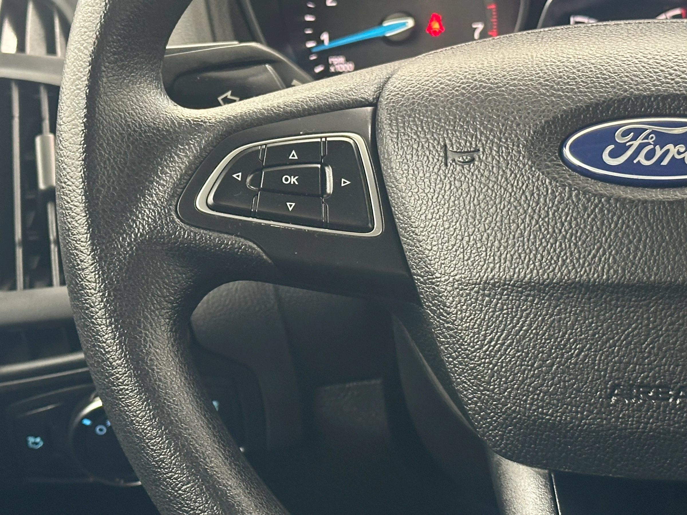 Used 2017 Ford Focus S FWD image 21