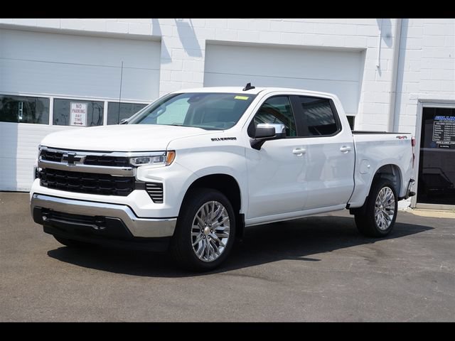 New 2026 Chevrolet Silverado 1500 LT w/ LPO, Dark Essentials Package