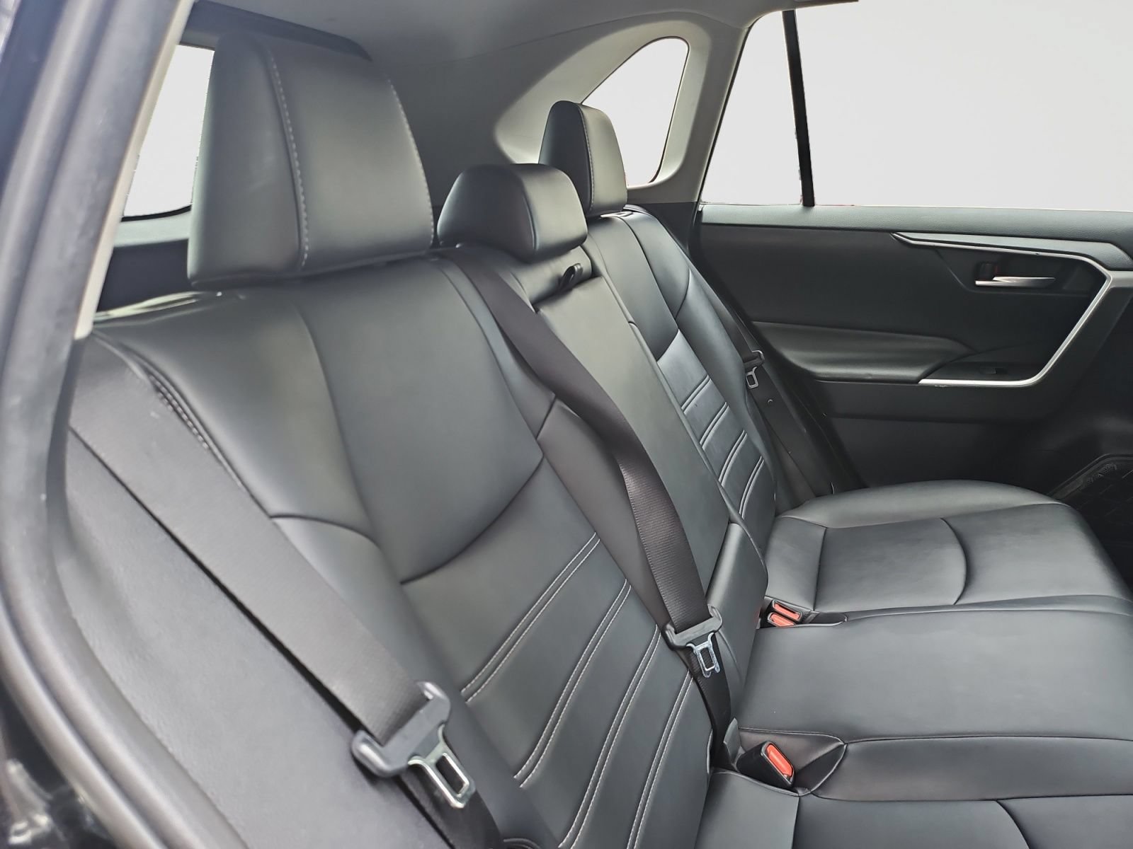 Used 2019 Toyota RAV4 XLE Premium w/ All Weather Liner Package AWD/4WD image 44